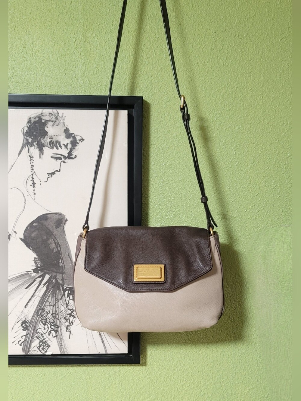 Marc by Marc Jacobs Taupe/Brown Pebbled Leather Shoulder/Crossbody Bag - Picture 4 of 16